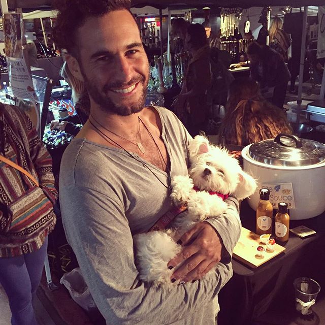 Me and my new bestie Bobby being awesome and at the OB farmers market. He literally laid back chillaxing like this in my arms for two hours like a #boss. Thanks @ruth.perezd for letting me borrow him and being great company haha