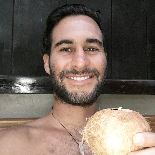 Here's to Day 1 of my 7 day coconut water fasting mission:) Noticing the voice in my head questioning my commitment. Welcoming those thoughts with love and appreciation, then shifting them to what I want:) Last I posted about going vegetarian for 30 days, I ended up going 4 years and now vegan for a year haha...we shall see what happens. Sending you love wherever you are today from the beach jungle of Costa Rica. I believe in you️
