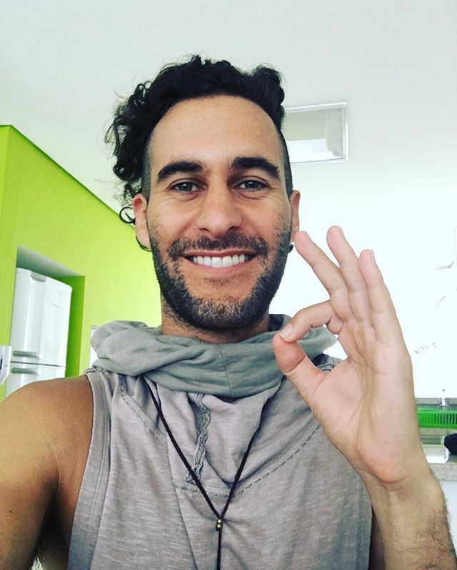This is my smile because I just completed my chapter called "The Art of Receiving" in the new book I'm a part of on spiritual entrepreneurship. Writing has been challenging for me and I've finally released the limiting beliefs and it's flowing Expect much more content from me in the coming weeks. Thank you @joliedawnxo and @jyssrocks for supporting and believing. ️️