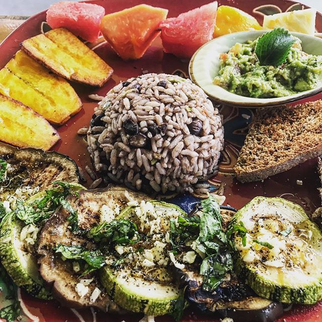 This Caribbean breakfast masterpiece got me like  Spiced and garlic veggies, gallo pinto, whole grain toast, guacamole, fruit and plantains. 
Breakfast is important and delicious haha

What did you put in your body this morning?:) Love yourself this morning and every morning.